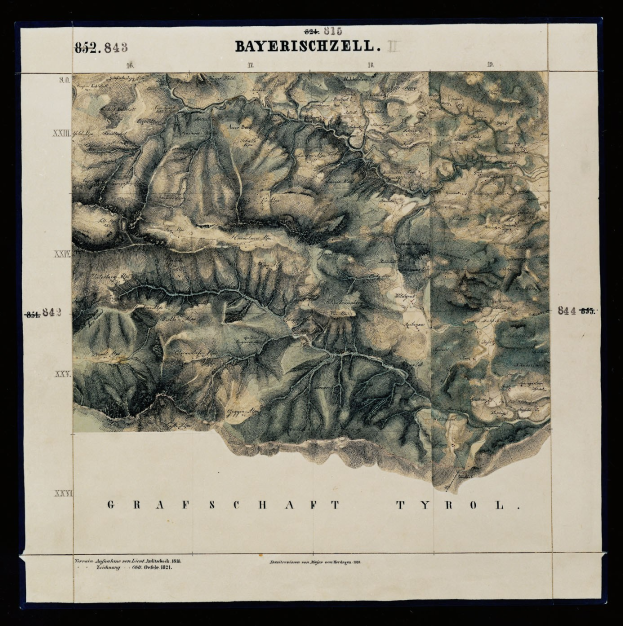 Topographische Karte der Bayerischen Alpen auf schwarzem Hintergrund, die Geländeöhnen, Konturen und beschriftete geographische Merkmale anzeigt.