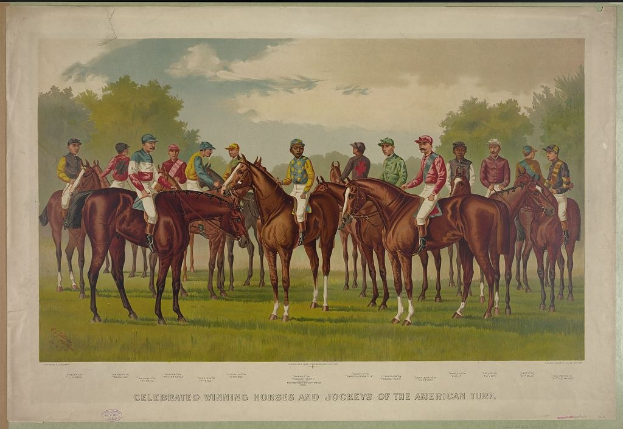 Gruppe von Menschen auf Pferden auf einer grünen Wiese mit Bäumen und einem blauen Himmel, mit Text unten, der "Feiernder Siegerpferde und Jockeys der amerikanischen Wiese" lautet.