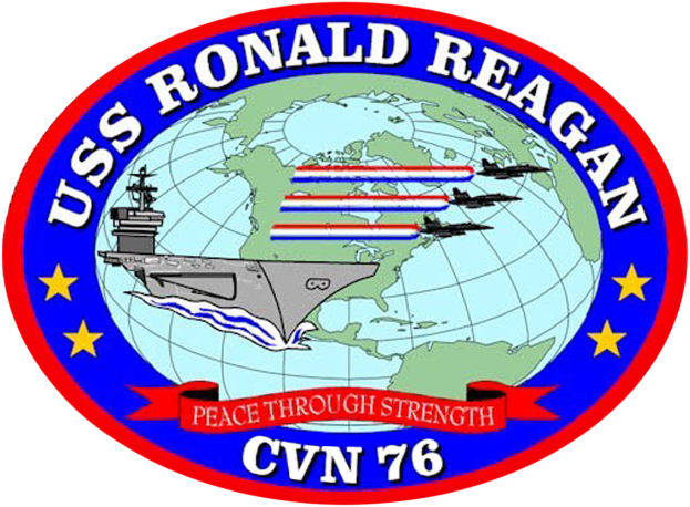 Eine Weltkugel mit Flugzeugen drumherum und dem Text "Stärke durch Frieden" darunter, das Logo der USS Ronald Reagan CVN 76 darstellend.